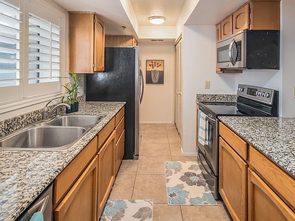5th image of 3031 N Civic Center Plz Unit 153