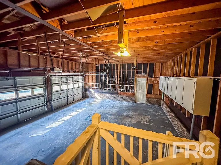 1228 Forest Acres Dr — Photo 15