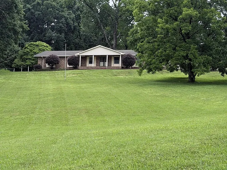 9422 Fuller Rd — Photo 1