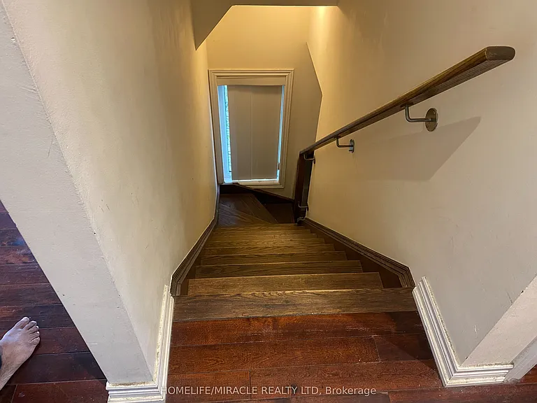 3765A Saint Clair Ave E — Photo 12