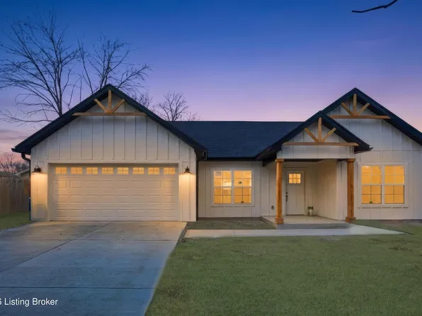 1606 Betances Ct, La Grange, KY 40031