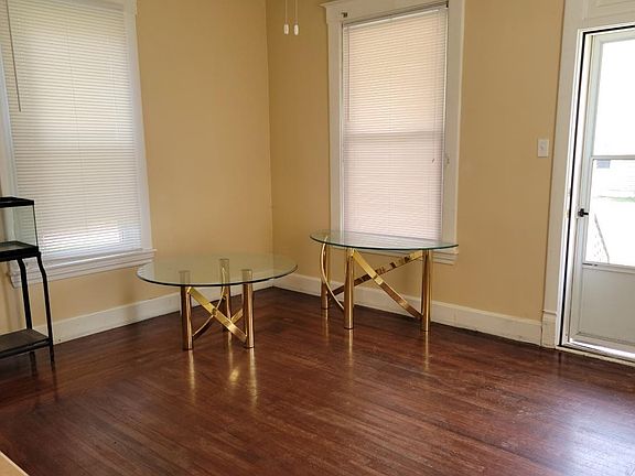 4th image of 7001 Mulberry St
