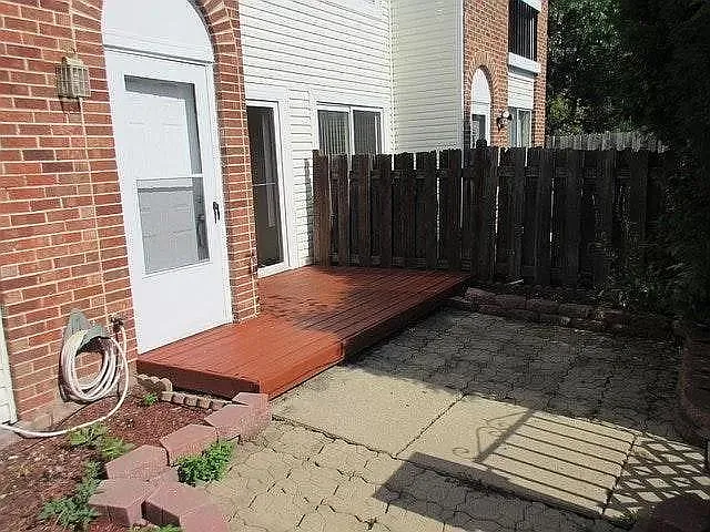 1667 Islandview Ct — Photo 2