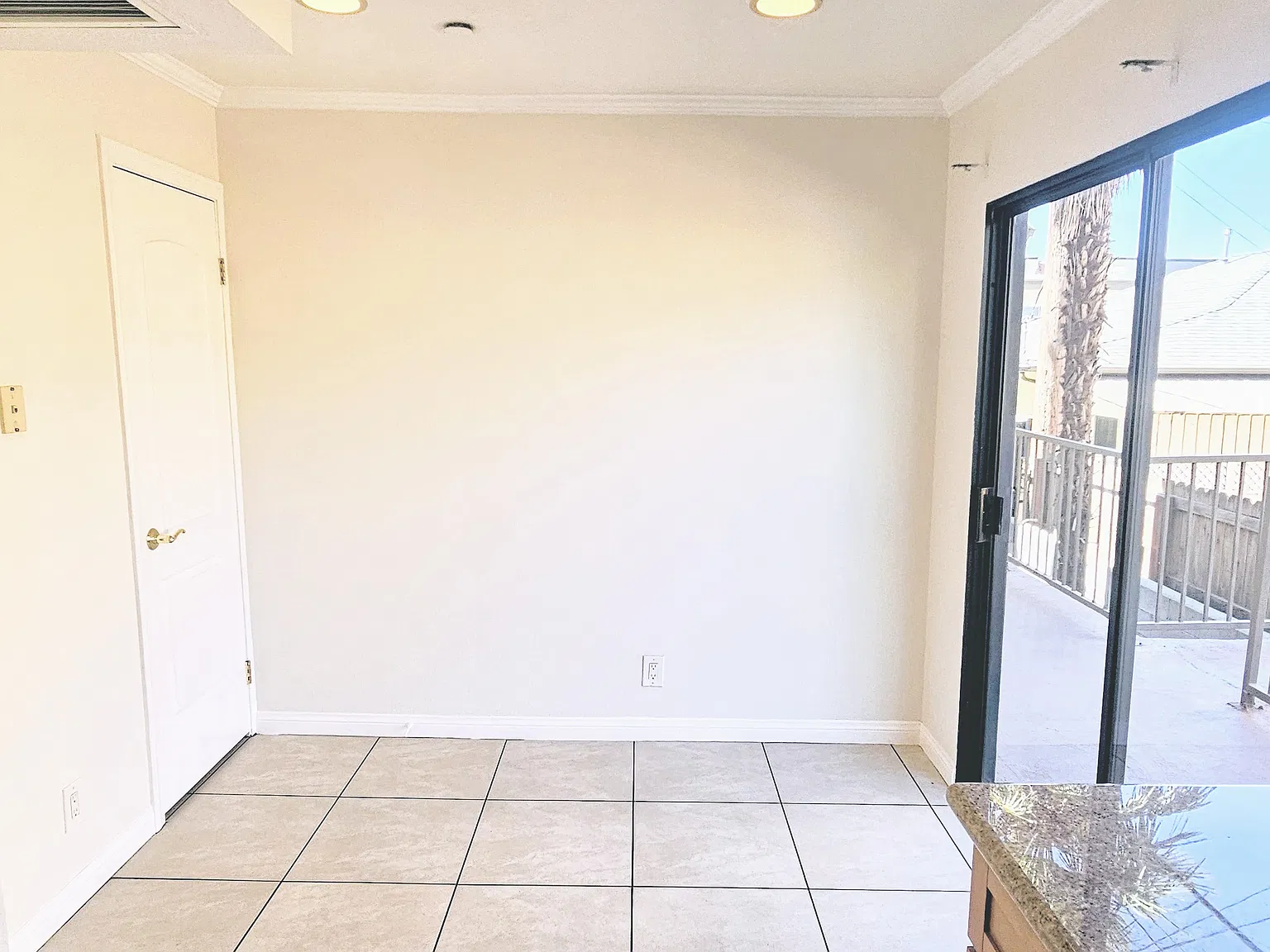 2 bed, 1.5 bath, 960 sqft, $2,995 — Photo 3