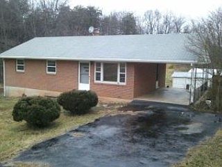2nd image of 2040 Shady Run Rd