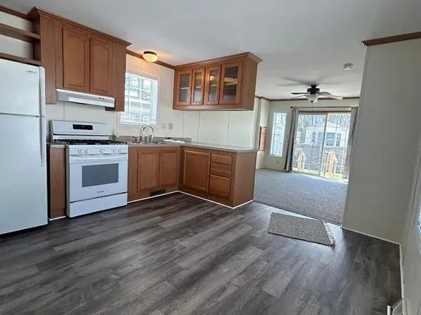 7 Dorval Dr #7, Gorham, ME 04038
