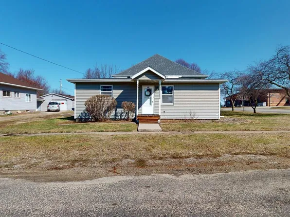 321 3rd St, Collins, IA 50055