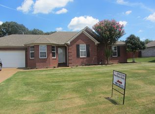 28 Red Hawk Dr, Jackson, TN 38305