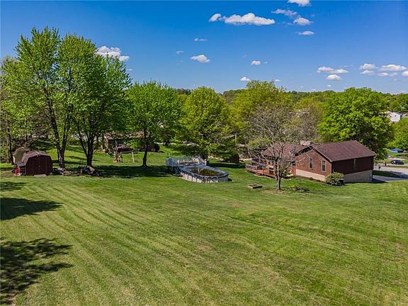 3rd image of 1023 Cranbury Ln
