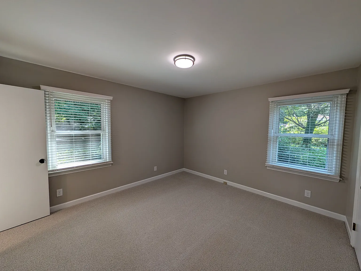 3 bed, 1470 sqft, $2,450 — Photo 4