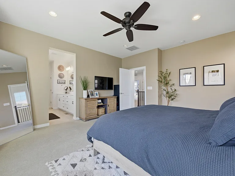 8989 Bellsong Dr — Photo 18