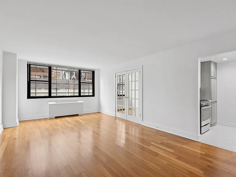 330 W 58th St #16K — Photo 1