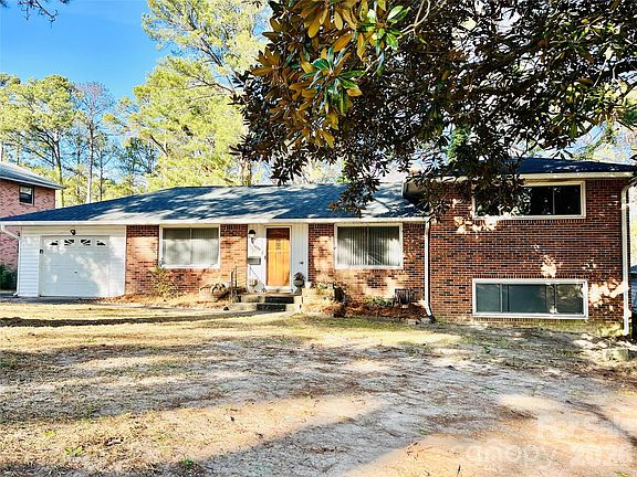 4th image of 1538 Bradley Dr