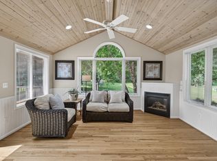 8825 Comstock Ct N, Maple Grove, MN 55311