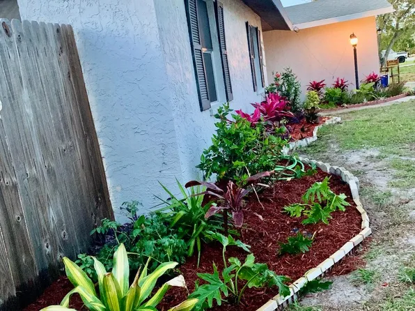 1716 81st St NW, Bradenton, FL 34209