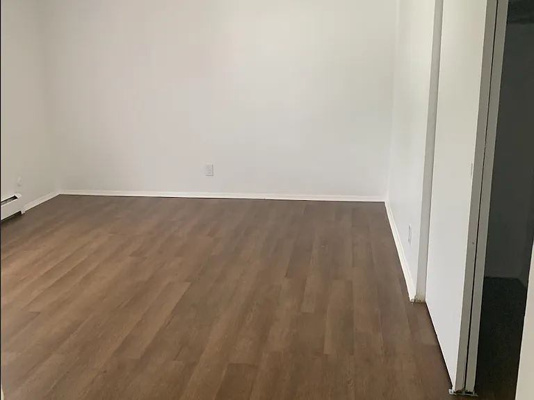 4103 E 4th St #8 — Photo 6