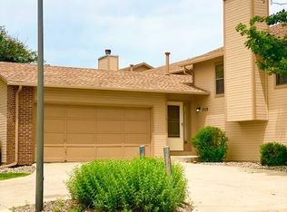 1520 Shane Cir, Colorado Springs, CO 80907