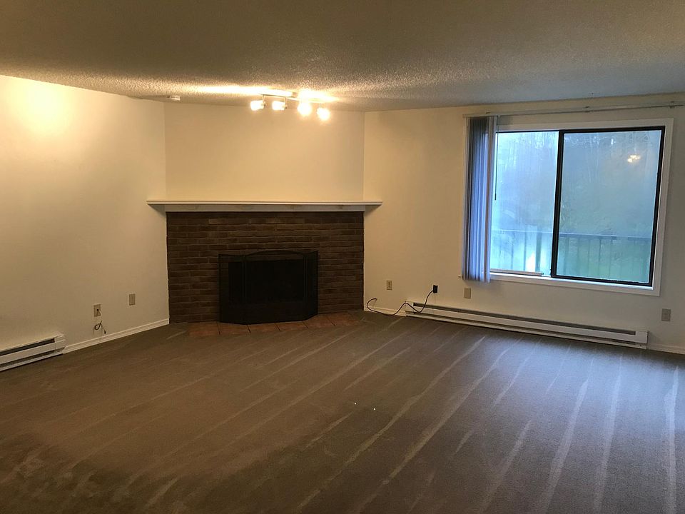 1st image of 11616 127th Ln NE #8-B