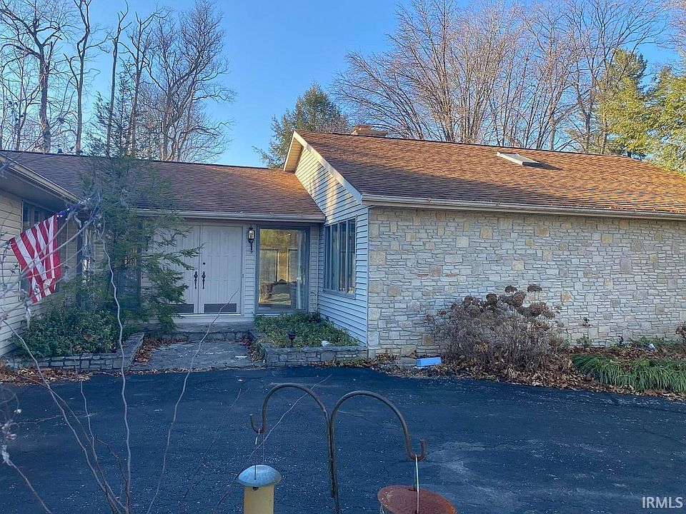 1st image of 3005 N Lakewood Ct
