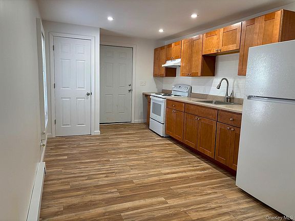 4th image of 447 Route 376 Suite 2