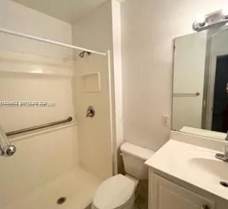 3rd image of 5219 SW 43rd Ter #2