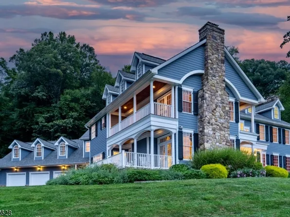 16 Wonderview Way, Clinton Twp., NJ 08833