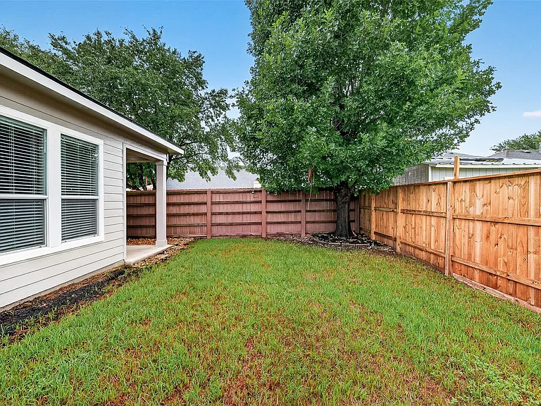 5403 Canyon Hollow Dr — Photo 43