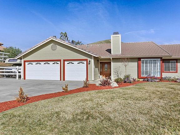 2nd image of 2469 Vista Del Monte Dr