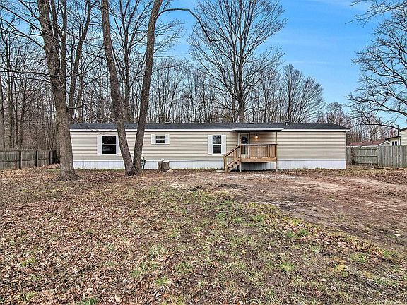 2nd image of 2840 Ironwood Dr W