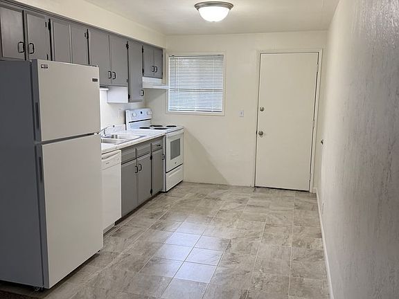 5th image of 1813 M St #7