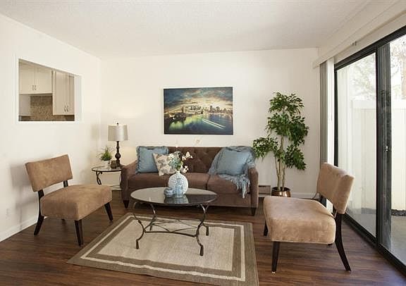2nd image of 968 Kiely Blvd Unit E