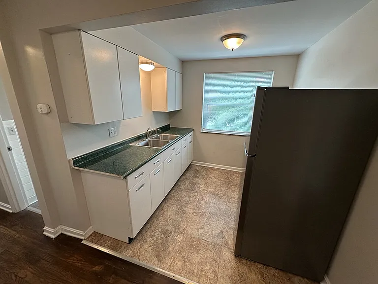 3918 E Gatewood Ln #4 — Photo 6