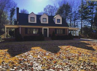 621 Vance Dr, Bristol, TN 37620