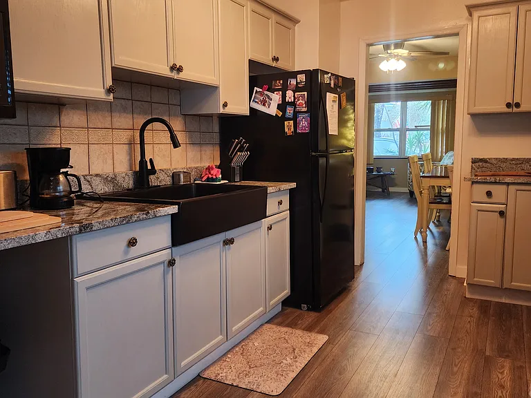 3604 W Renellie Cir — Photo 5