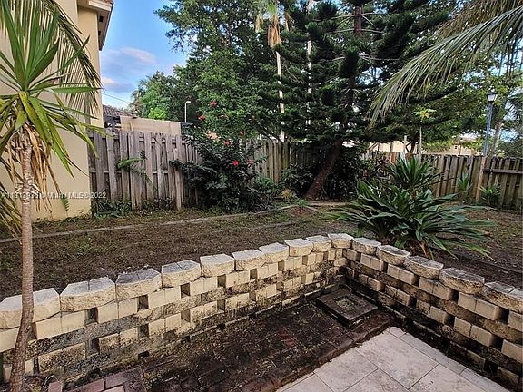 3rd image of 8932 SW 215th Ln #8932
