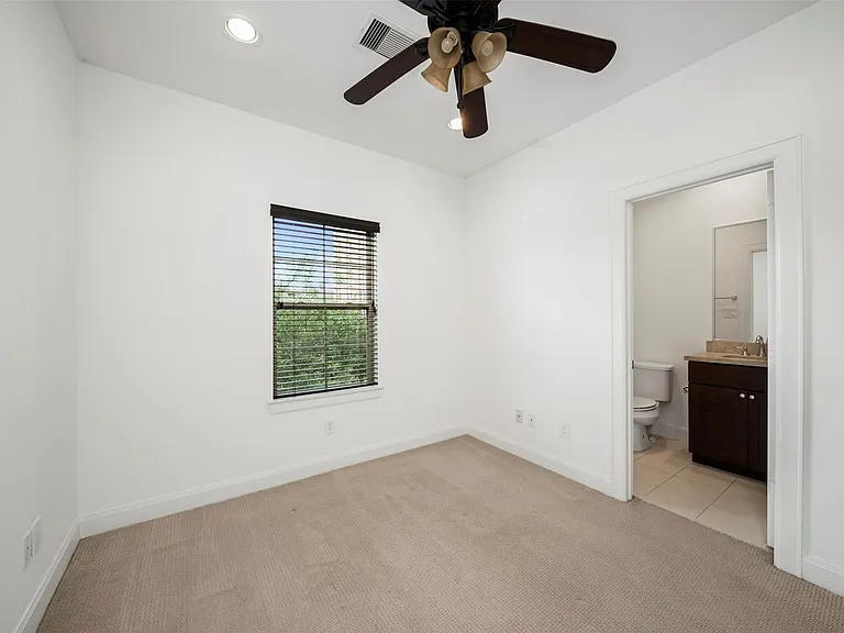 22 Hermann Park Ct — Photo 25