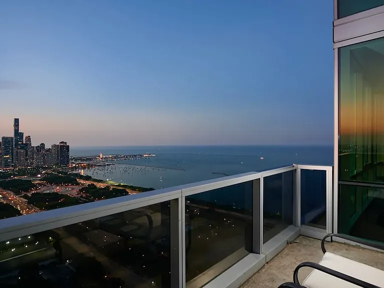 1200 S Prairie Ave #4001 — Photo 3