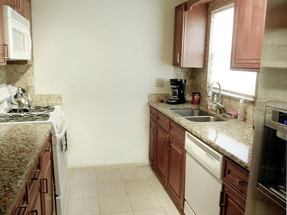 3rd image of 4802 Village Gardens Dr