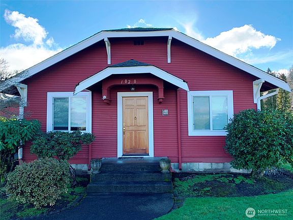 2nd image of 1020 S Fruitland