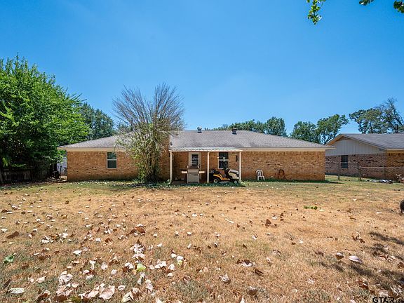 5th image of 1105 Amanda St