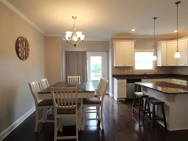 2221 Lapis Ln — Photo 8