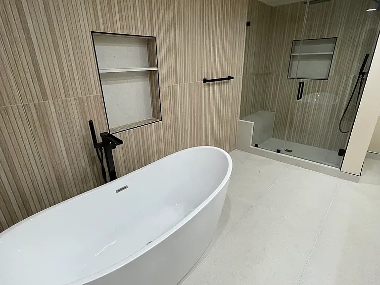 1146 N Hacienda Pl #8 — Photo 1