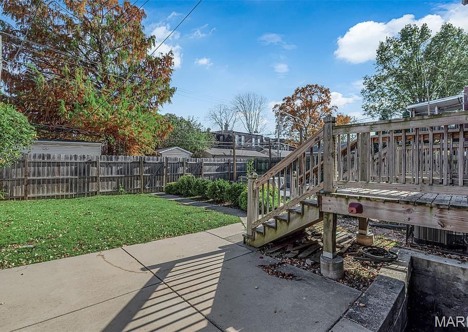 2212 Indiana Ave, Saint Louis, MO 63104 | Zillow