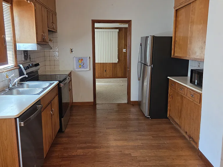 314 Victoria St — Photo 8