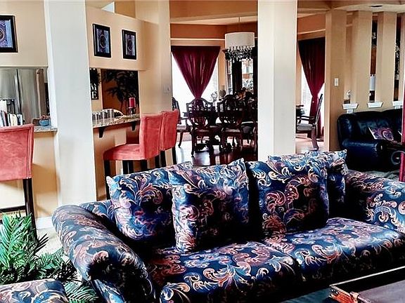 4th image of 1326 Lake Frances Dr
