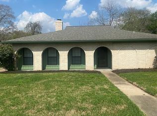12102 Scottsdale Dr, Meadows Place, TX 77477