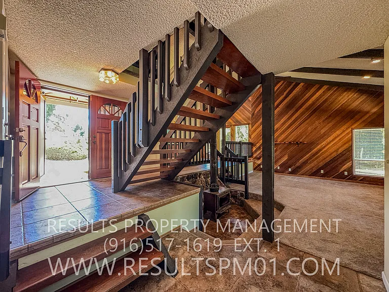 3415 Nathan Ct — Photo 8