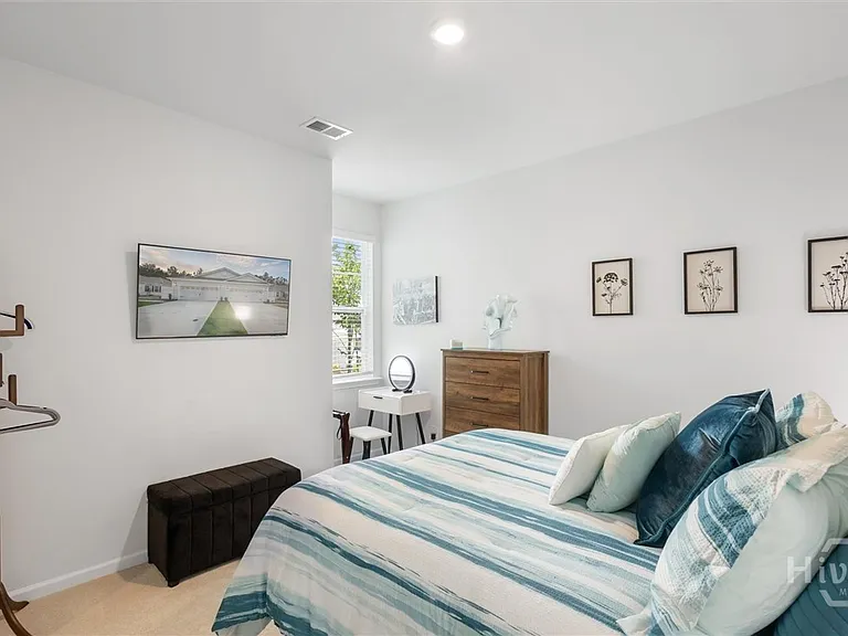 195 Holloway Hl — Photo 19