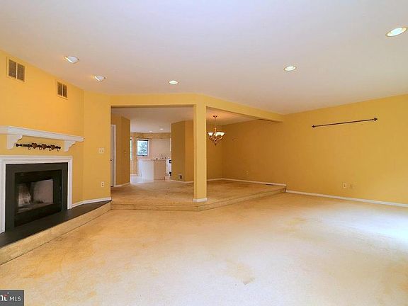 4th image of 314 Scarlet Ct #31F4