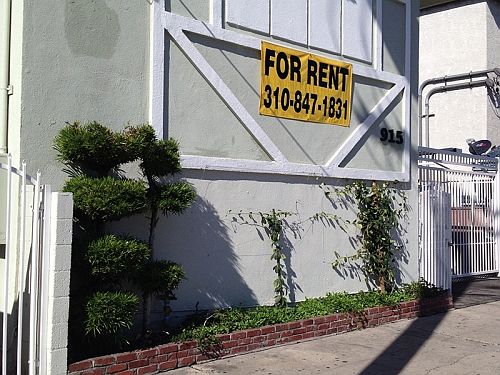 2nd image of 915 N Wilmington Blvd APT 02
